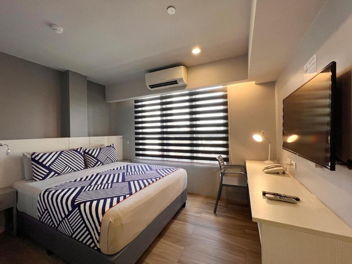 Cebu Hotel Plus Экстерьер фото