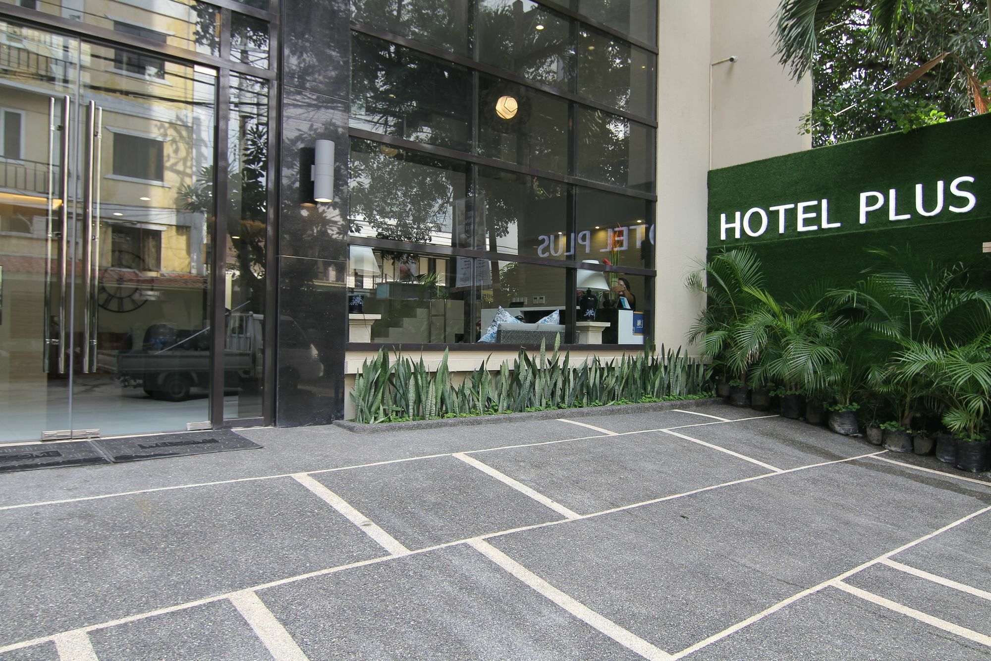 Cebu Hotel Plus Экстерьер фото